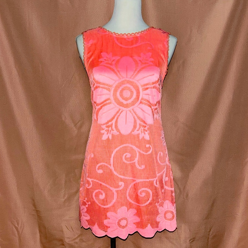 Super Funky Pink Free People Flower vintage style dress size 6